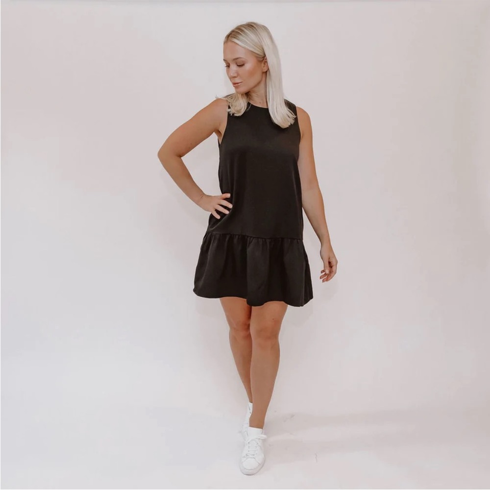New TCEC Black sleeveless dress